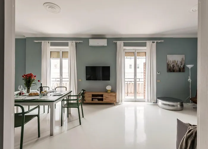 Apartment The Rent - Bright Two-bedroom In The Historic Center Of *