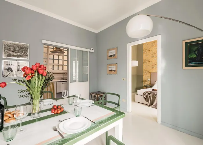 The Rent - Bright Two-bedroom In The Historic Center Of * Rom