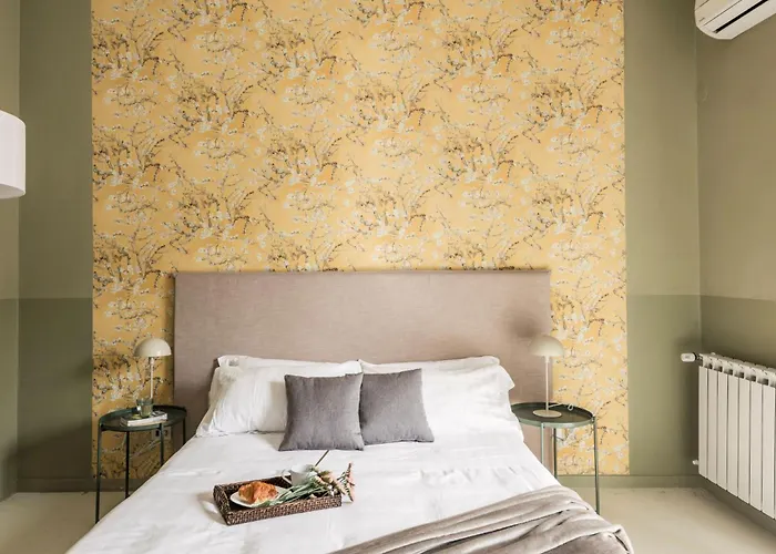 The Rent - Bright Two-bedroom In The Historic Center Of Apartment