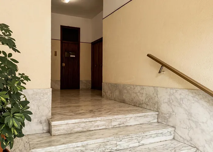 The Rent - Bright Two-bedroom In The Historic Center Of